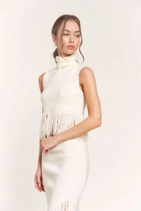 Fringed Sleeveless Sweater Top