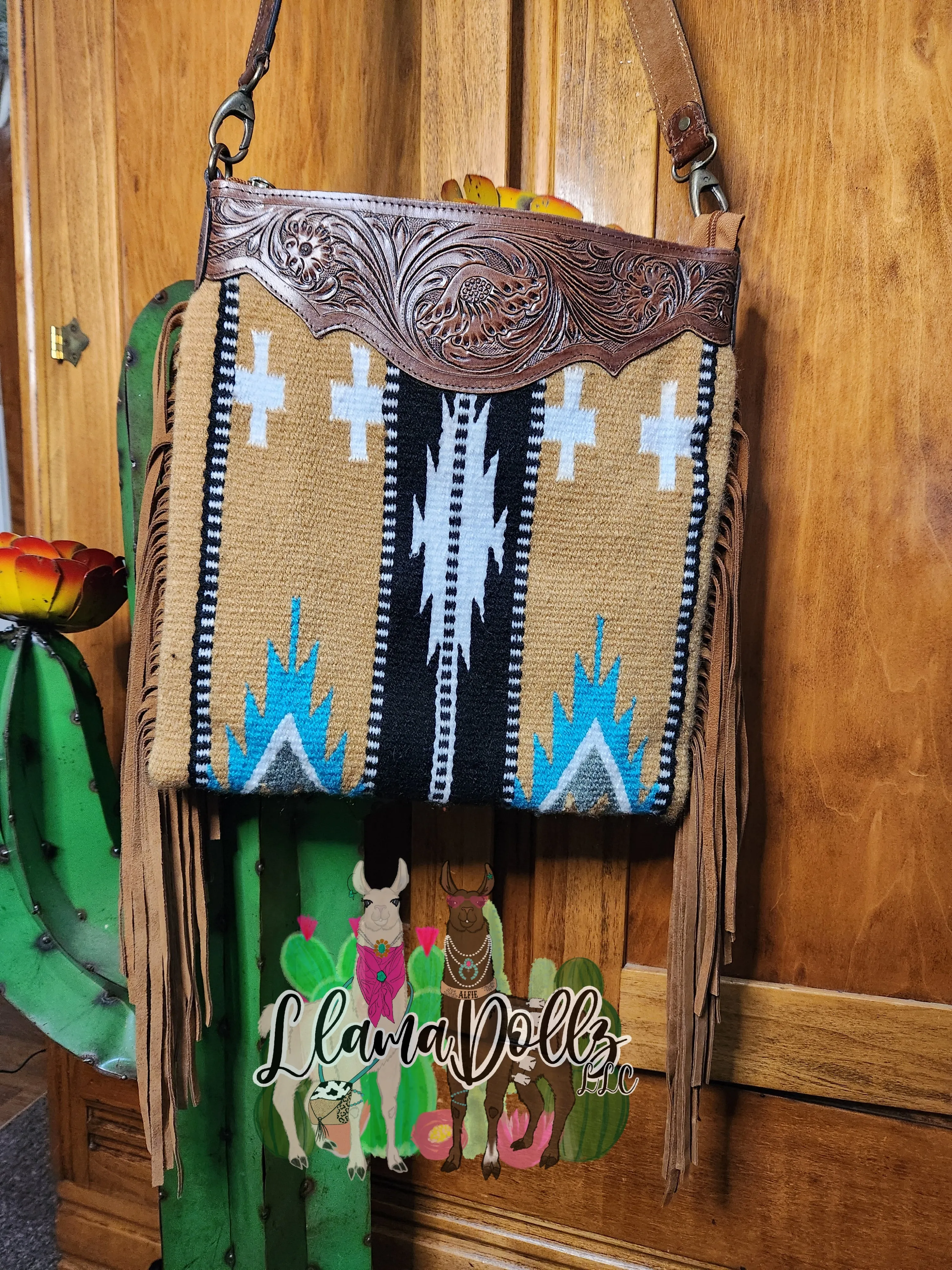 Tooled Saddle Crossbody Bag