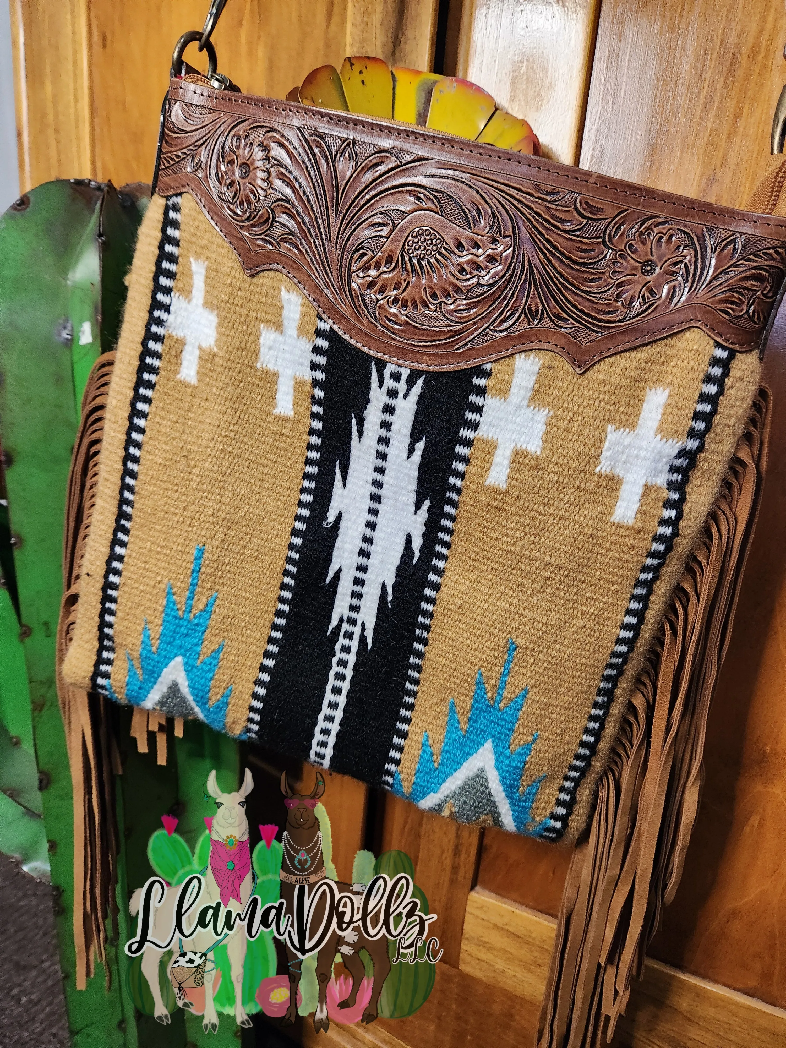 Tooled Saddle Crossbody Bag